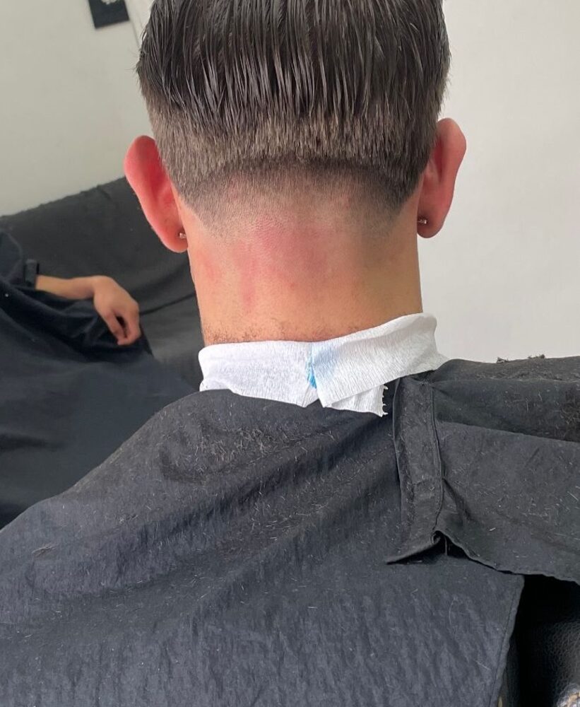 Corte clásico peinado hacia atrás — Hector Alises Barber